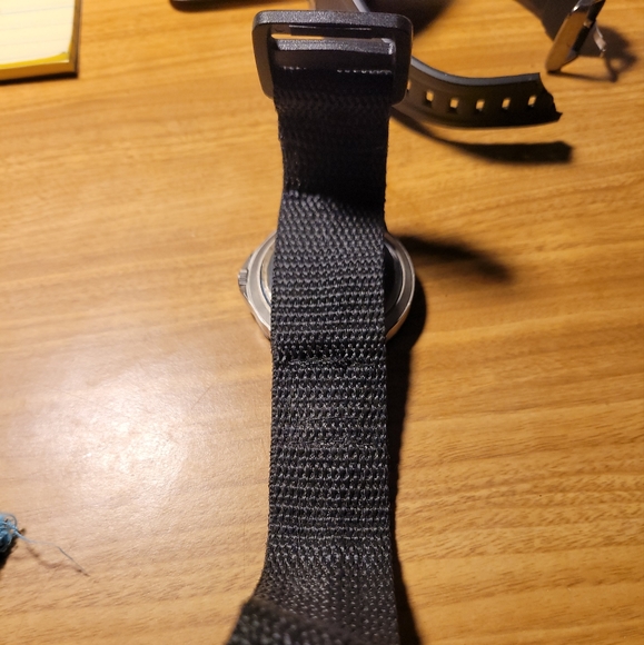 NHL L.A. Kings Game Time Veterans Series Watch. - Picture 6 of 6